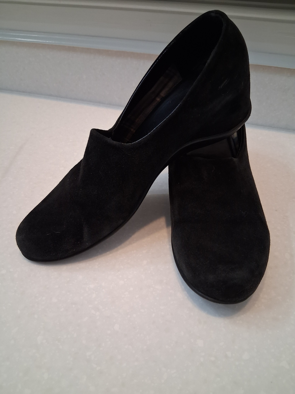 Aquatalia Black Suede Mid Heel Slip-On Pumps